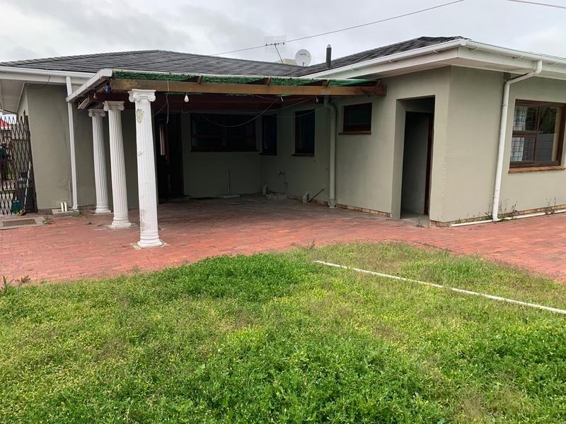 4 Bedroom Property for Sale in Monte Vista Western Cape